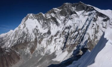 Island Peak Climbing Expedition – 16 Days of Himalayan Adventure